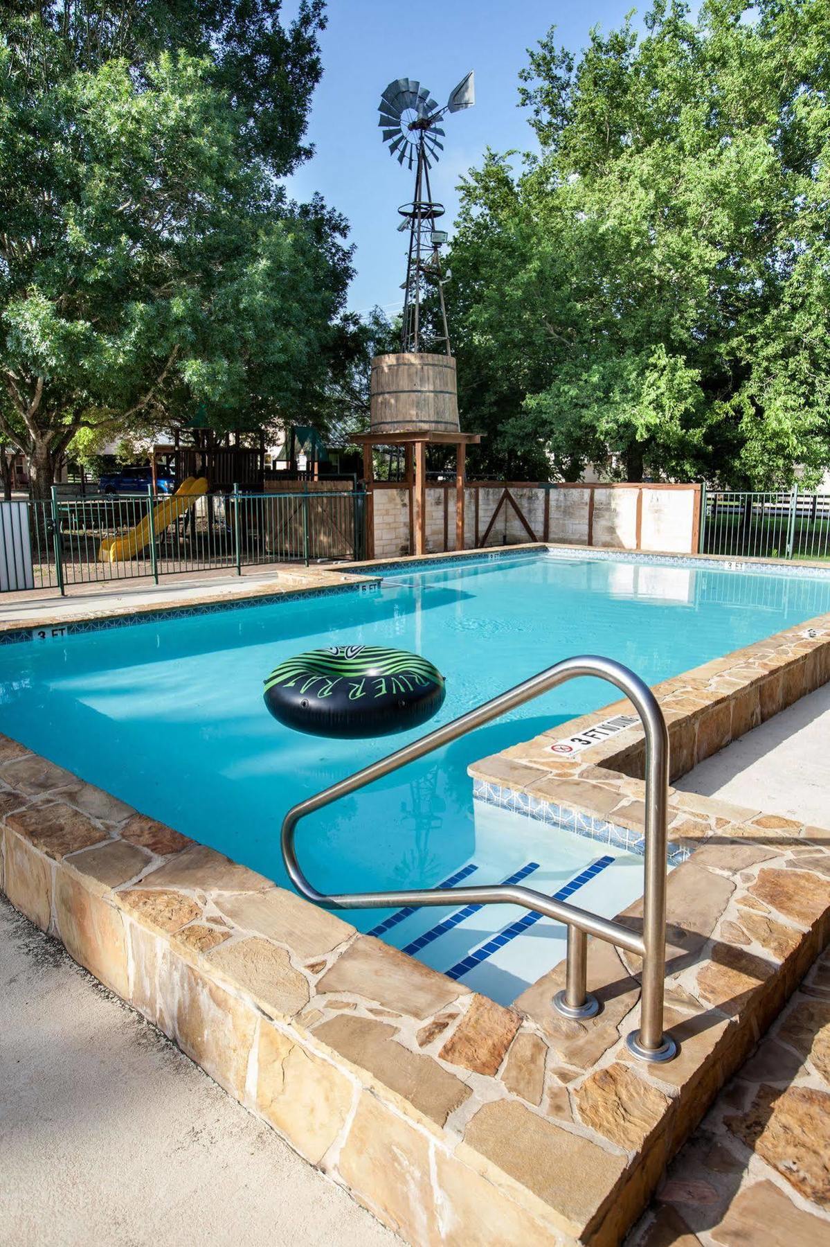 Gruene Cottages Ню Браунфелс Екстериор снимка